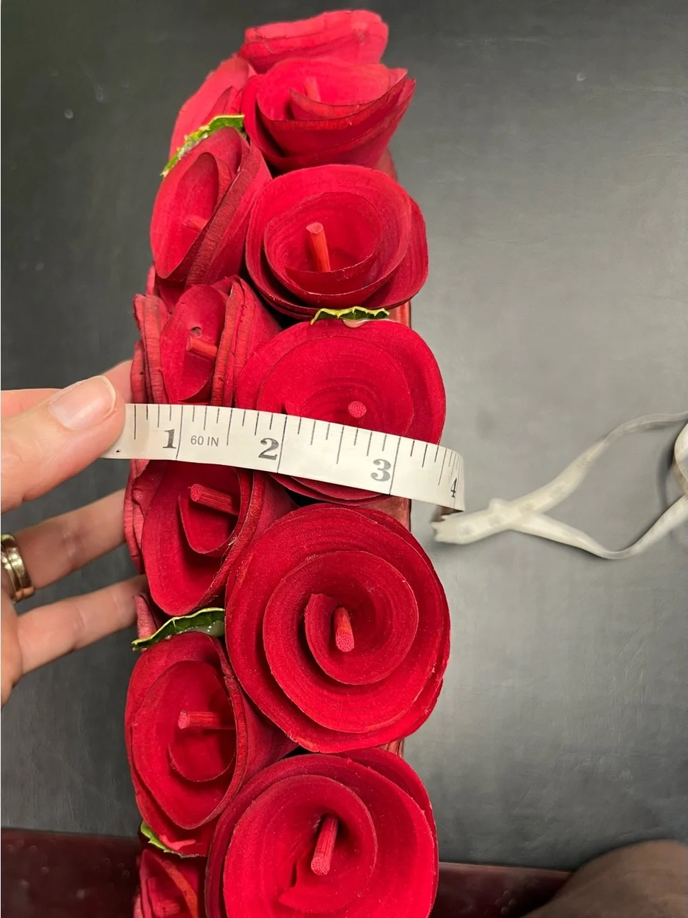Wood roses heart-shaped wreath